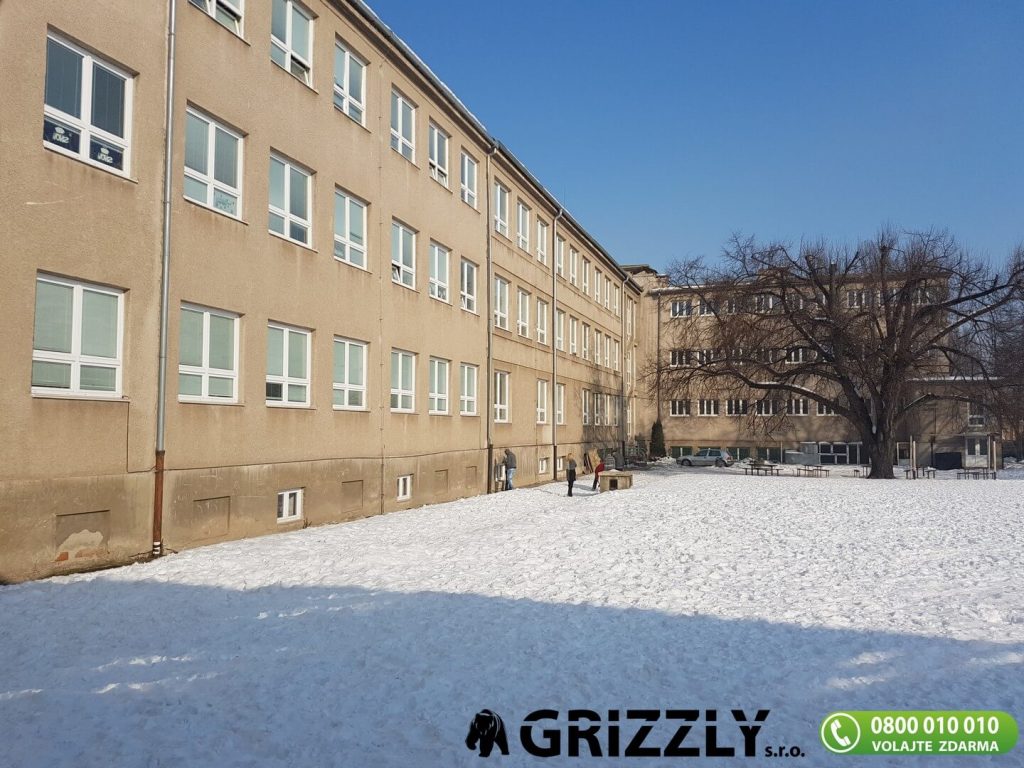 podrezanie muriva základná škola Gemerská v Košiciach